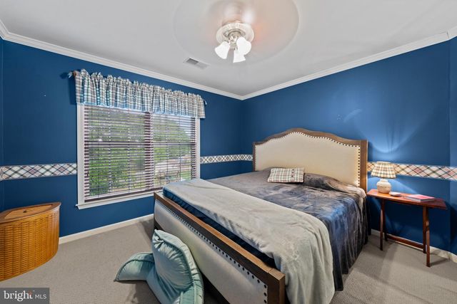 5601 HERITAGE HILLS CIR, Fredericksburg, VA 22407