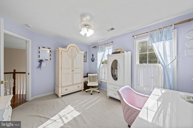 5601 HERITAGE HILLS CIR, Fredericksburg, VA 22407