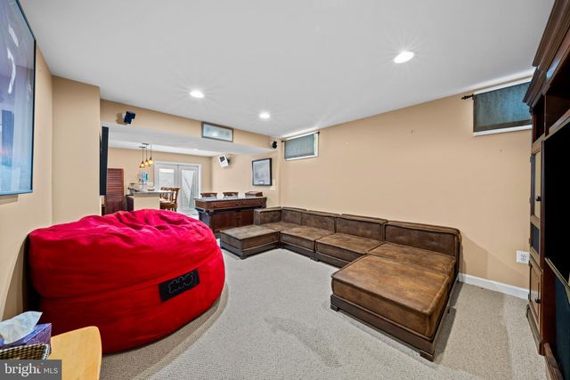 5601 HERITAGE HILLS CIR, Fredericksburg, VA 22407