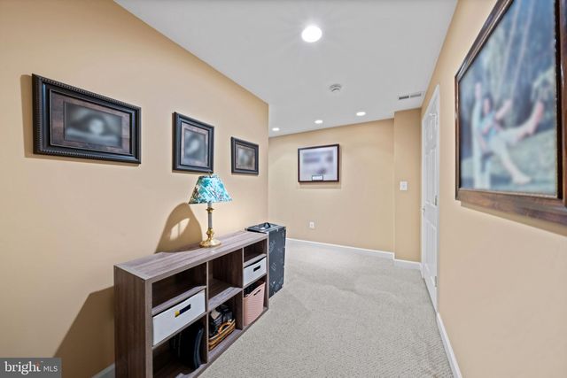 5601 HERITAGE HILLS CIR, Fredericksburg, VA 22407