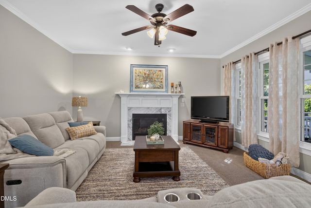 105 Crossway Lane, Holly Springs, NC 27540