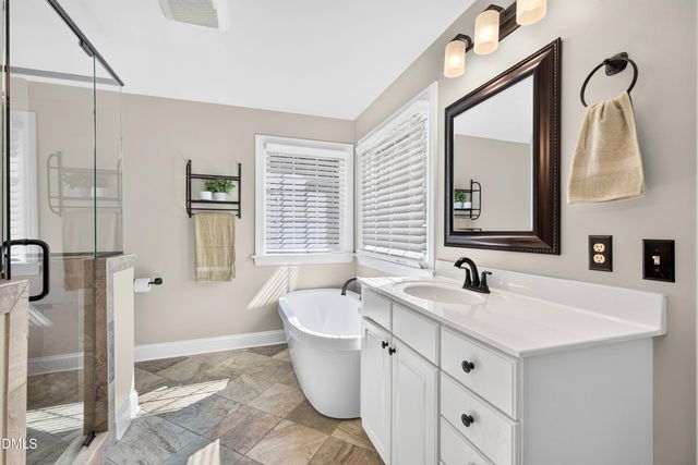 105 Crossway Lane, Holly Springs, NC 27540