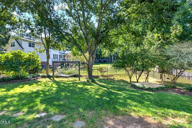 105 Crossway Lane, Holly Springs, NC 27540