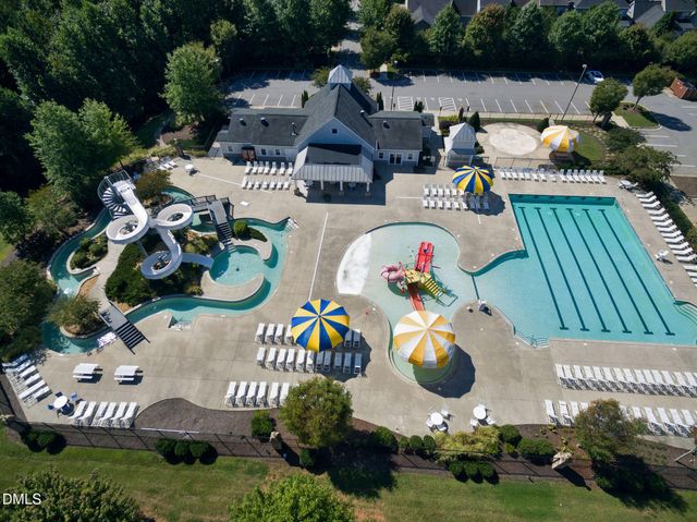105 Crossway Lane, Holly Springs, NC 27540