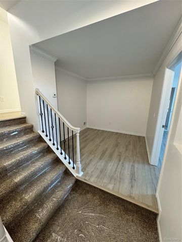 1822 Golfview Lane, Westland, MI 48186