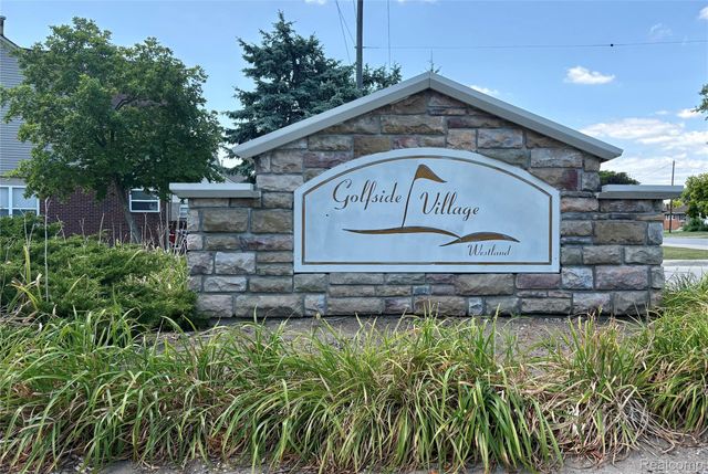 1822 Golfview Lane, Westland, MI 48186