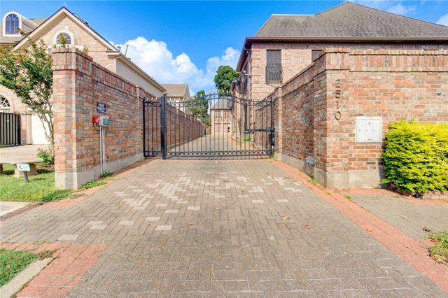 2510 Potomac Drive B, Houston, TX 77057