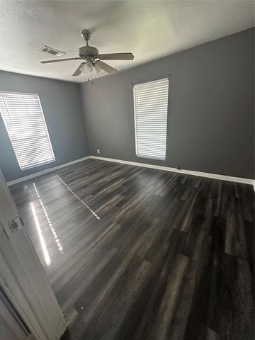 8214 Barkley Street, Houston, TX 77017