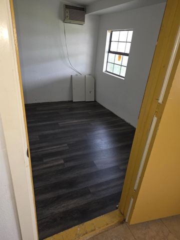 8214 Barkley Street, Houston, TX 77017