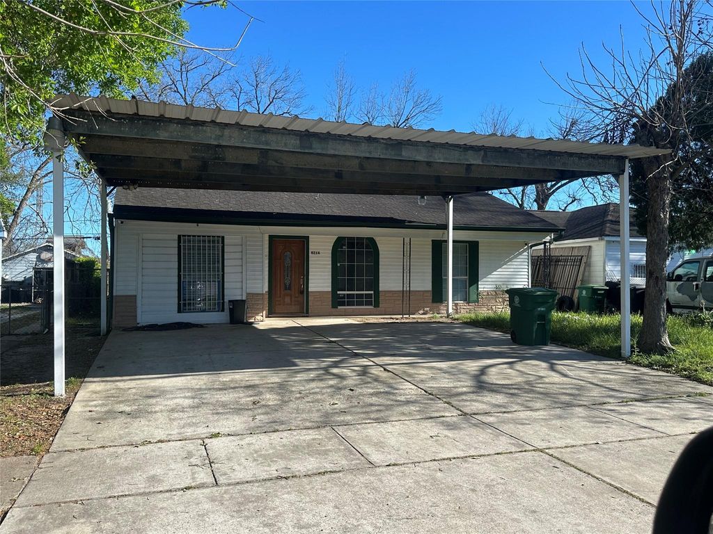 8214 Barkley Street, Houston, TX 77017