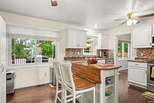 4317 Laurel Creek Drive, South Bend, IN 46628