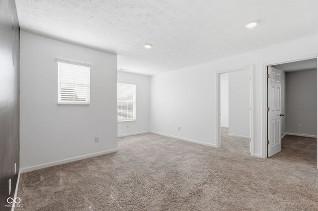 1450 Silver Pine Lane, Sheridan, IN 46069