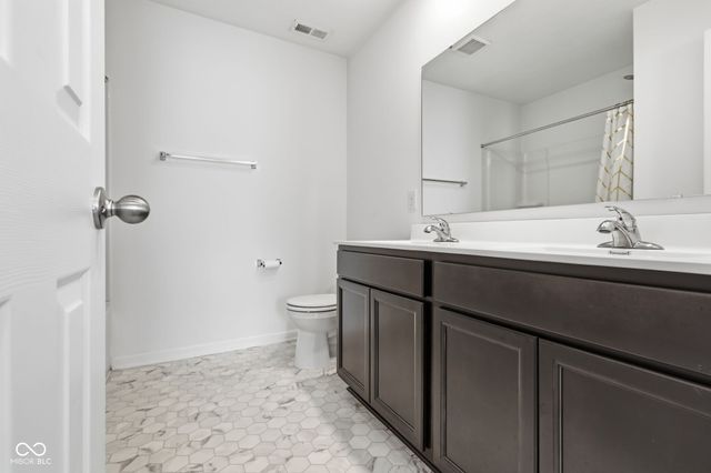 1450 Silver Pine Lane, Sheridan, IN 46069