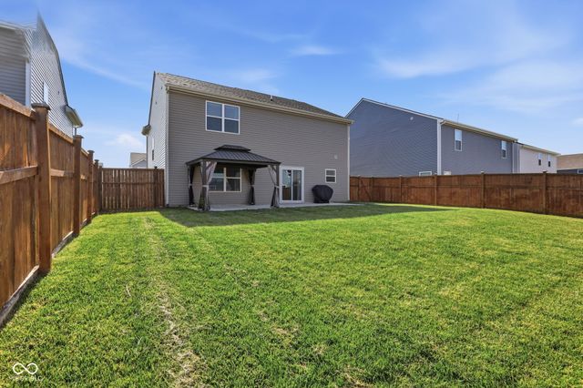 1450 Silver Pine Lane, Sheridan, IN 46069