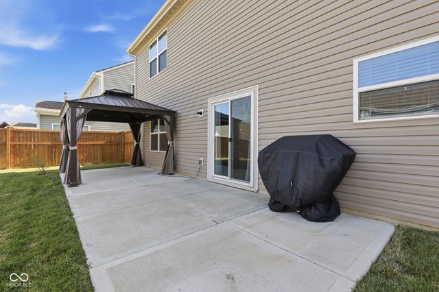 1450 Silver Pine Lane, Sheridan, IN 46069