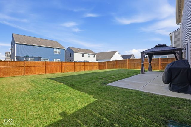 1450 Silver Pine Lane, Sheridan, IN 46069