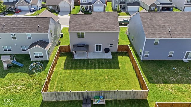 1450 Silver Pine Lane, Sheridan, IN 46069