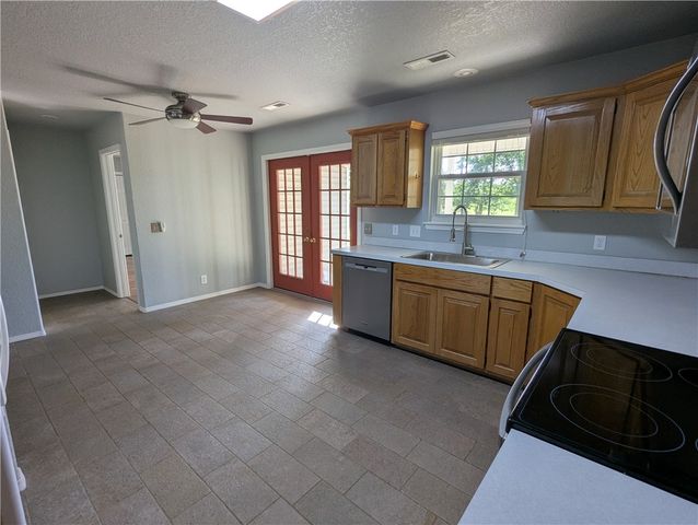 2871 Colton Cove, Fayetteville, AR 72701