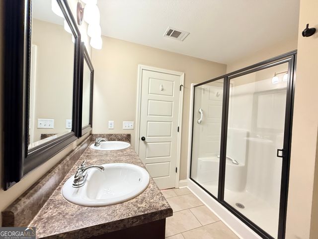 2402 Quail Ridge Lane, Perry, GA 31069