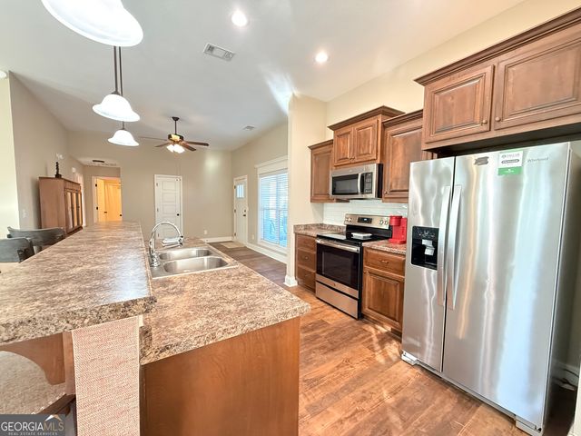 2402 Quail Ridge Lane, Perry, GA 31069