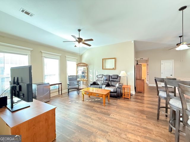 2402 Quail Ridge Lane, Perry, GA 31069