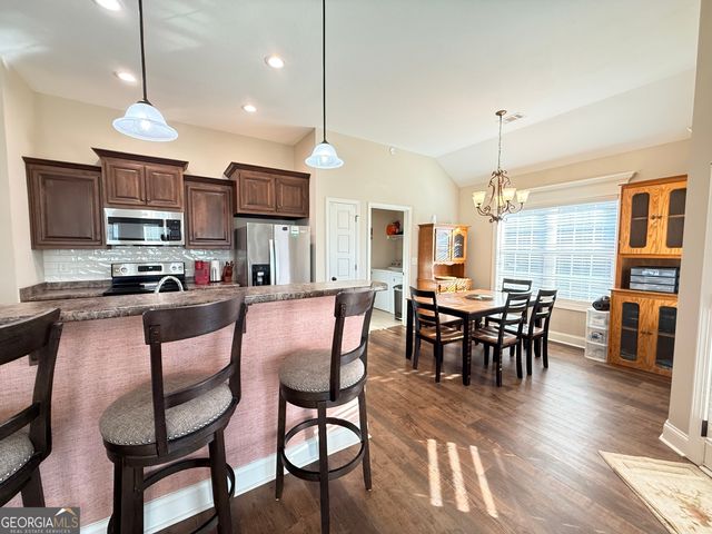 2402 Quail Ridge Lane, Perry, GA 31069