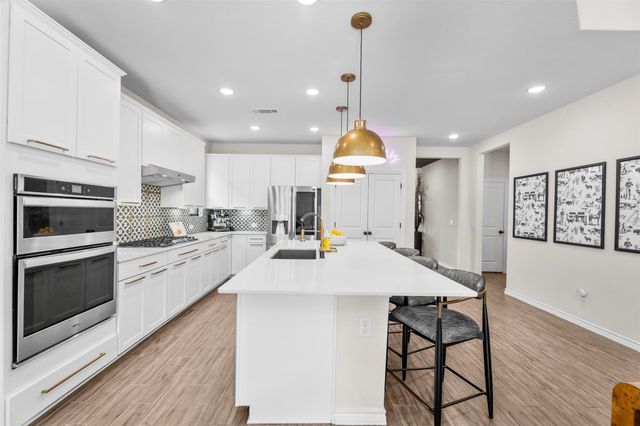27809 Ellie Oak Lane, Spring, TX 77386