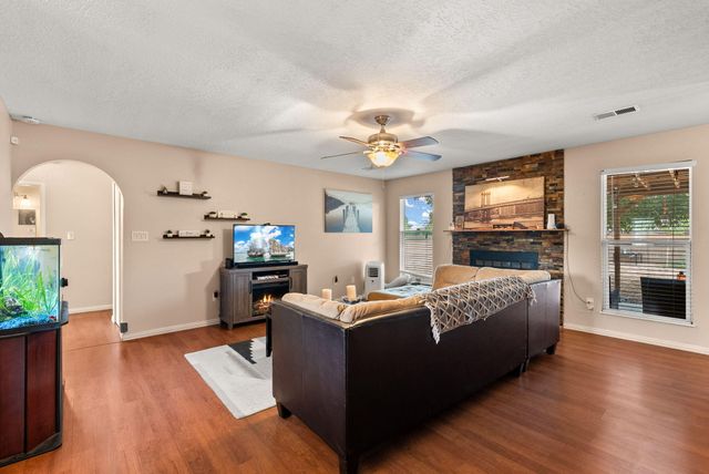 6404 GAMBEL QUAIL Road NE, Rio Rancho, NM 87144