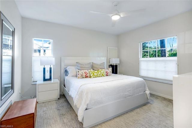 859 Tanbark DR 101, Naples, FL 34108
