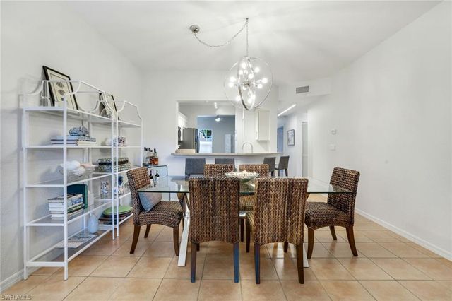 859 Tanbark DR 101, Naples, FL 34108