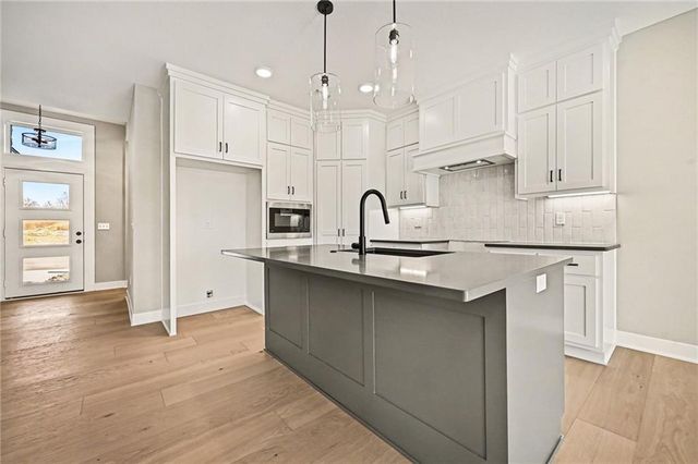 466 Green Drive, Lawson, MO 64062