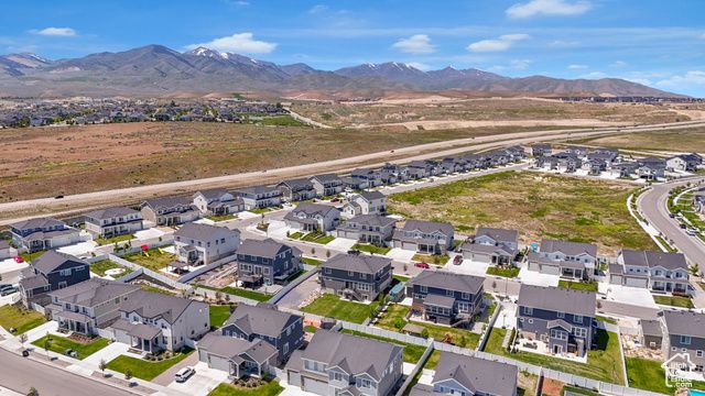 6129 W COULEE LN, West Jordan, UT 84081