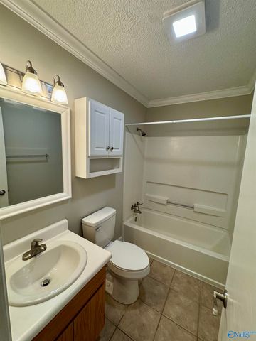 16374 Oakdale Road, Athens, AL 35613