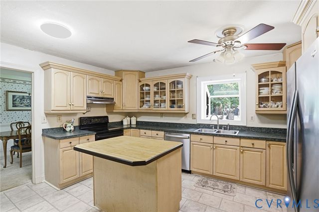 4101 New Kent Hwy, Quinton, VA 23141