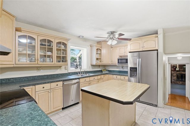 4101 New Kent Hwy, Quinton, VA 23141