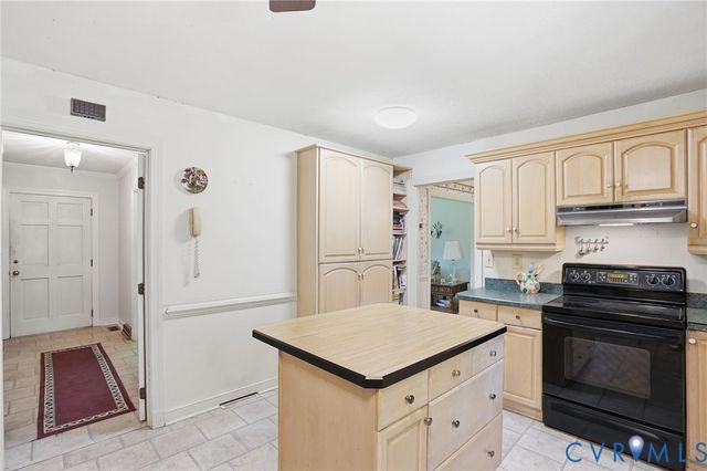 4101 New Kent Hwy, Quinton, VA 23141