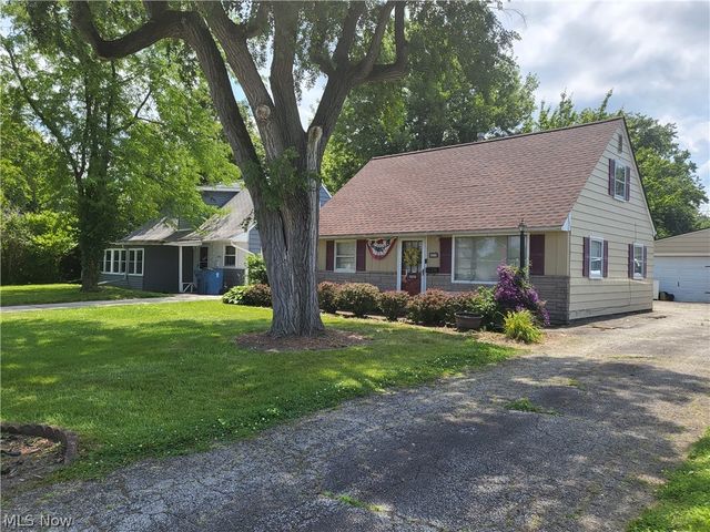 2874 Grant Street, Lorain, OH 44052