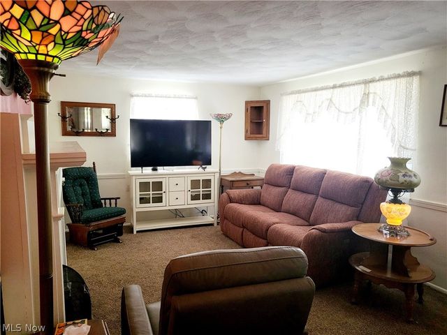 2874 Grant Street, Lorain, OH 44052