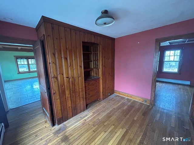 17 Comstock Avenue, Waterford, CT 06382