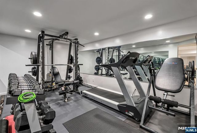 26 Rabkin Drive, Clifton, NJ 07013