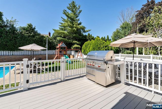 26 Rabkin Drive, Clifton, NJ 07013