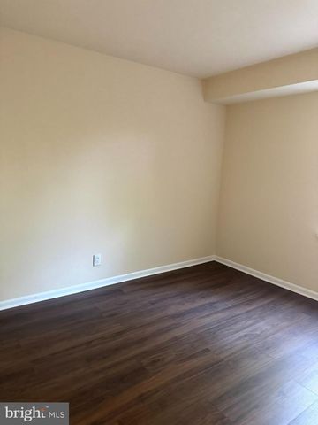 171-1 ECHELON RD, Voorhees, NJ 08043