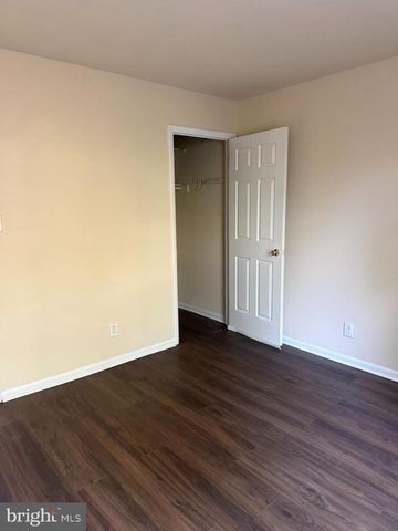 171-1 ECHELON RD, Voorhees, NJ 08043