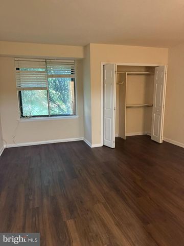 171-1 ECHELON RD, Voorhees, NJ 08043