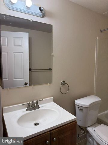 171-1 ECHELON RD, Voorhees, NJ 08043