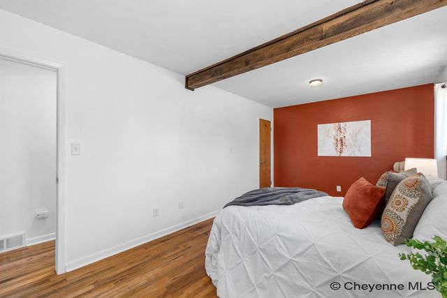 805 STEVENS DR, Cheyenne, WY 82001