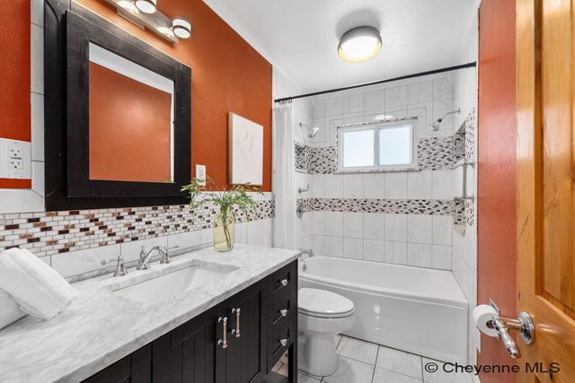 805 STEVENS DR, Cheyenne, WY 82001