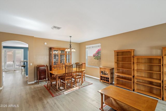 26131 N 67TH Drive, Peoria, AZ 85383