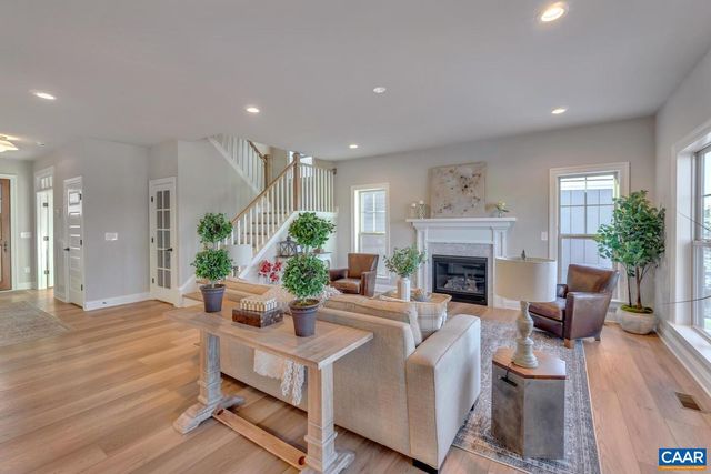 114 RIPARIAN CT, Charlottesville, VA 22911