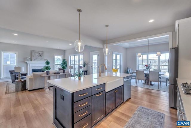 114 RIPARIAN CT, Charlottesville, VA 22911